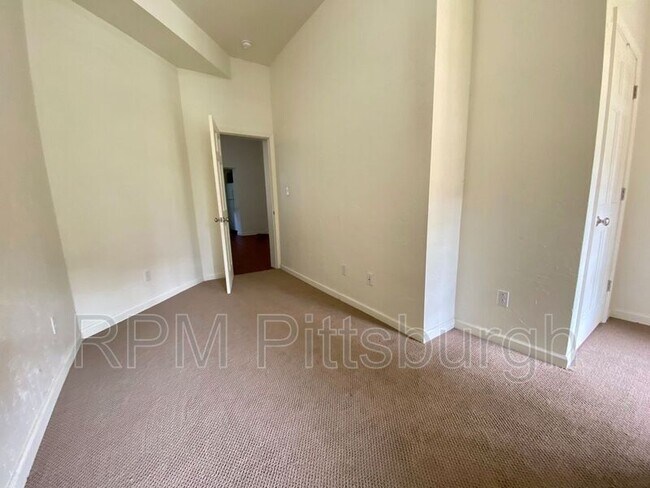 Foto del edificio - 3213 Dawson St