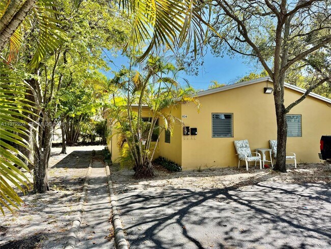 Foto del edificio - 836 NW 12th Terrace