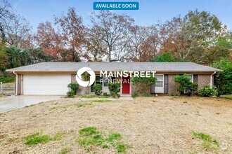 Building Photo - 438 Westchester Dr