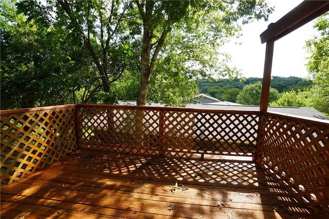 Foto del edificio - 2506 Cedarview Dr