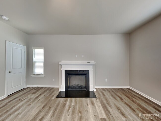 Foto del edificio - 134 Spring Knoll Dr