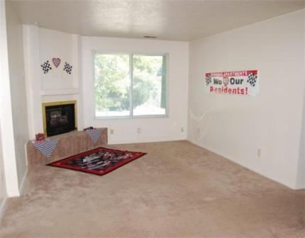 Foto principal - 355 Knowlton St