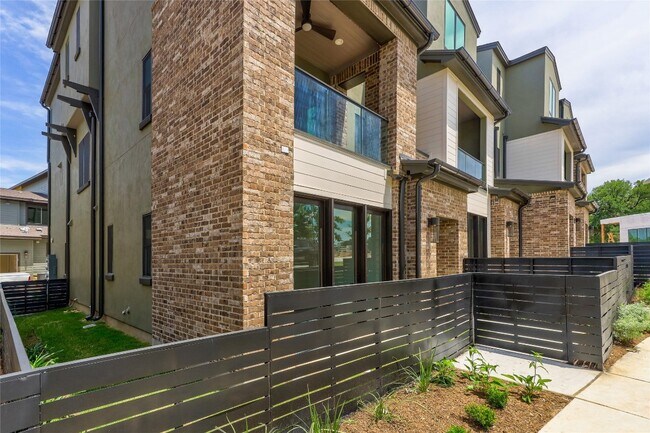 Foto del edificio - 4703 Unity Cir