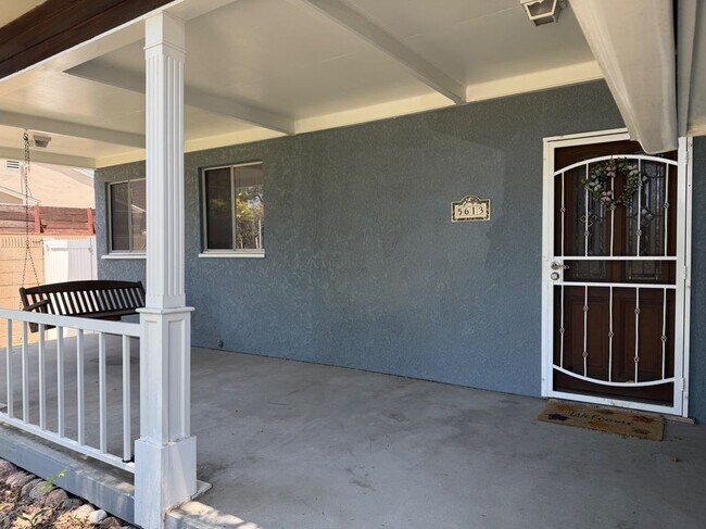 Foto del edificio - 5613 E Hanbury St