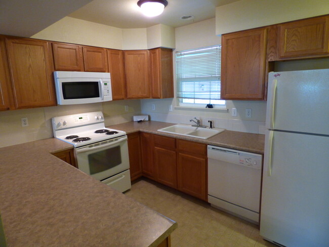 Foto del edificio - Charming 2 Bed/2.5 Bath Townhome in SW For...