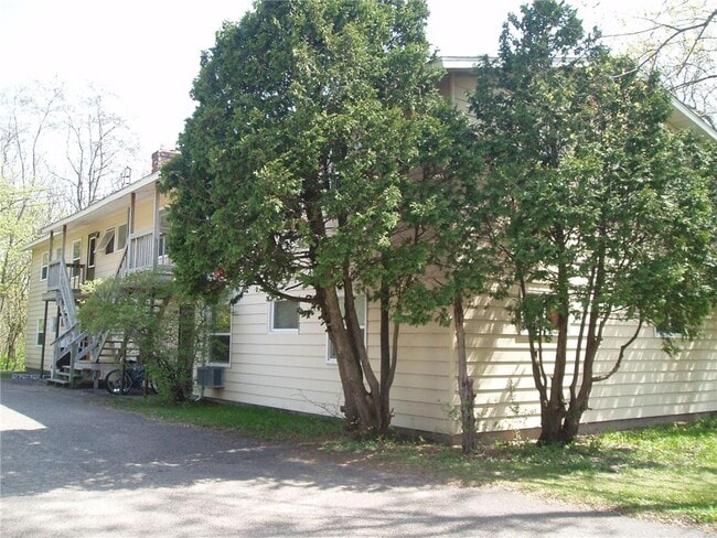Building Photo - 533 Marshall Rd