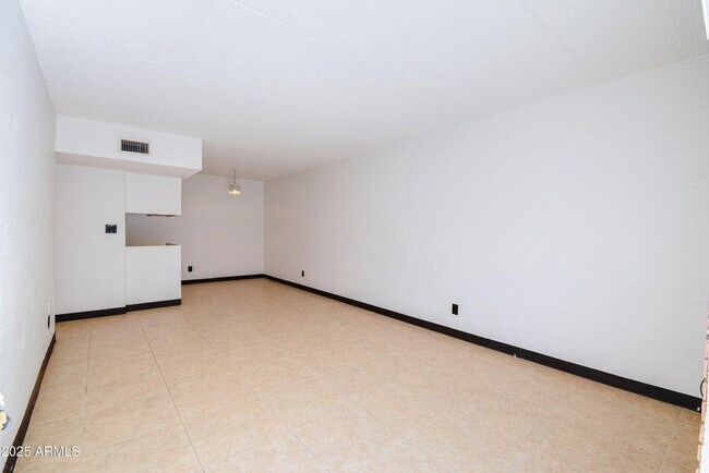 Foto del edificio - 3416 N 44th St