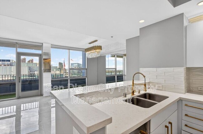 Foto del edificio - 321 Tenth Ave