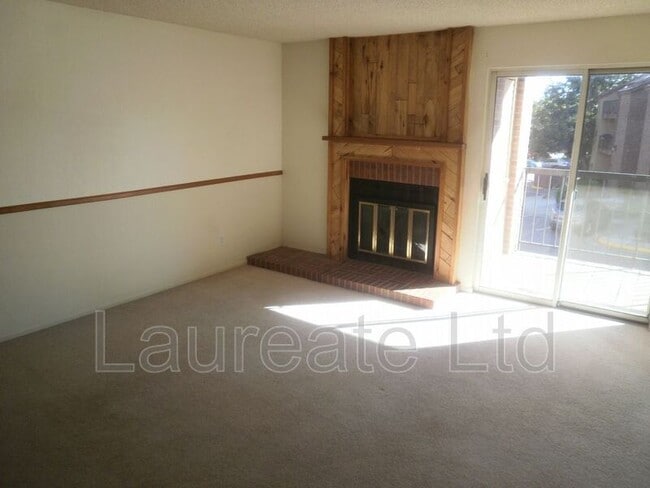 Building Photo - 4899 S Dudley St