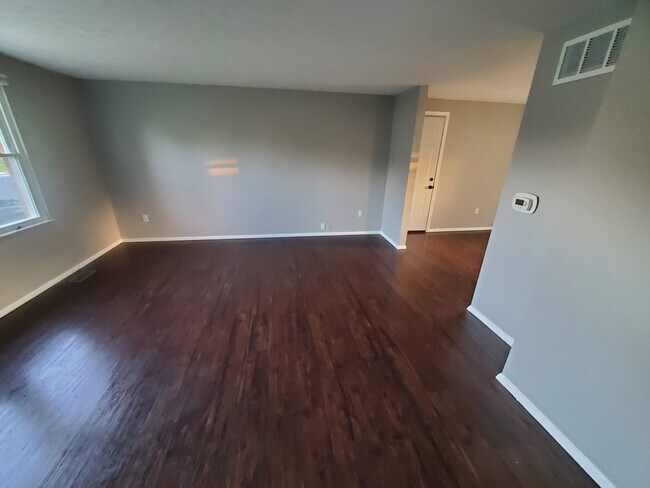 Family room - 11445 Kentbrook Ct