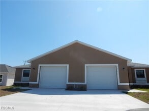 Building Photo - 1713 SW 33rd St