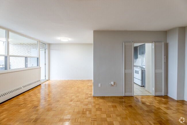 2BR, 1BA - 915SF - Living Room - 2960 Don Mills Rd