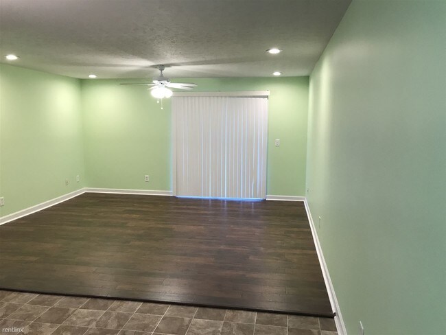 Foto del edificio - 2 br, 2 bath Condo - Treis Condominiums