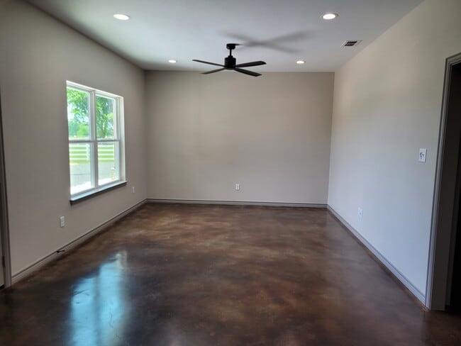 Building Photo - 22880 County Rd 181