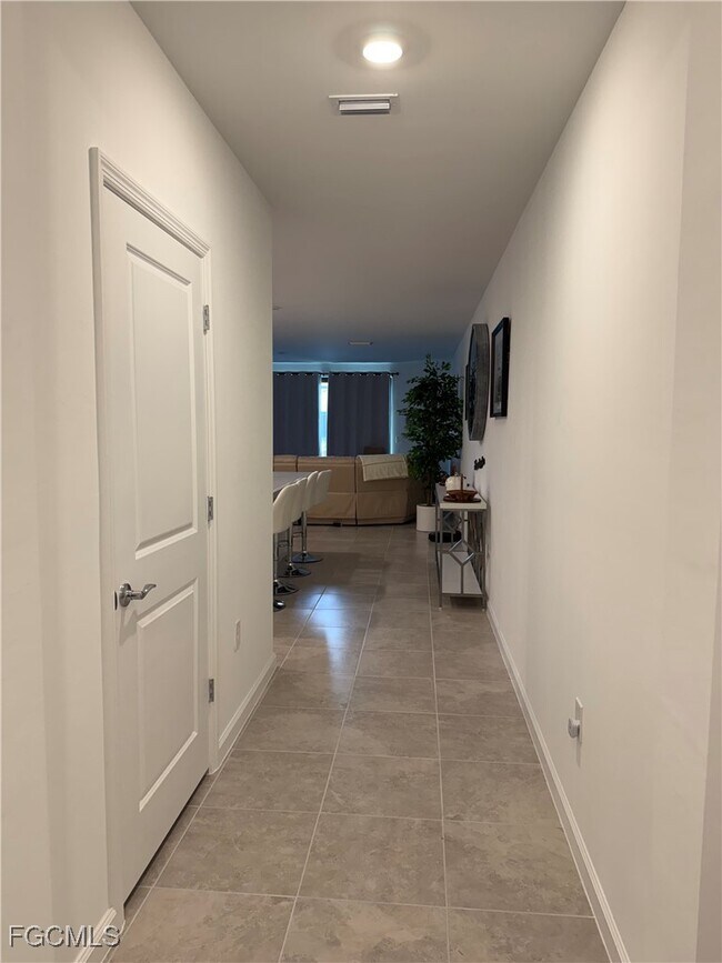 Foto del edificio - 1663 Lake Jessup Cir