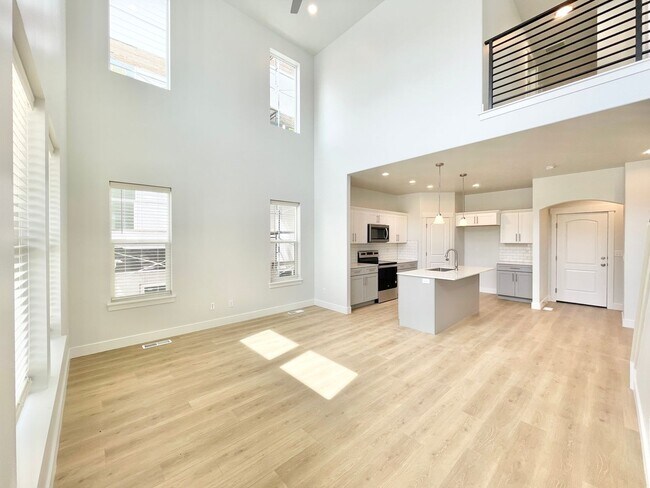 Foto del edificio - Sleek Townhome at Mountain Ridge!