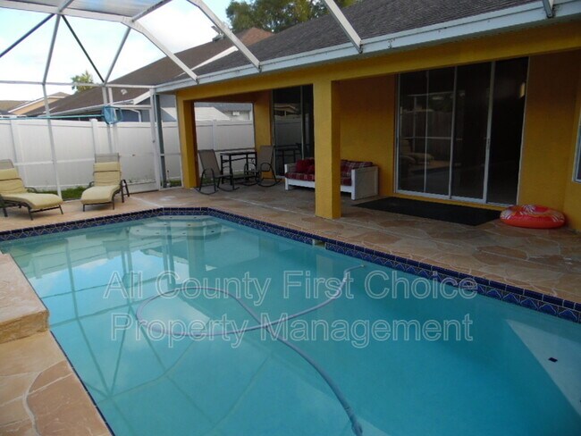 Foto del edificio - 721 Brittany Park Blvd