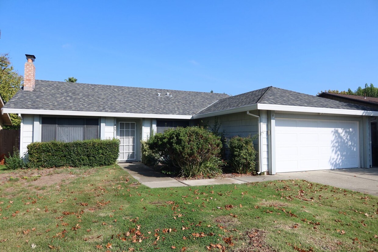 445 Spinnaker Way, Sacramento, CA 95831 House Rental in Sacramento, CA