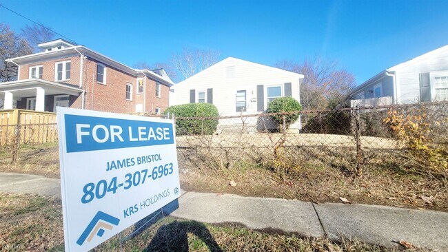 Foto del edificio - 3 br, 1 bath House - 1210 Carlisle Ave