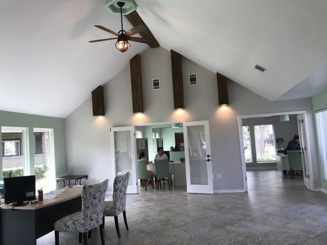 Building Photo - Vista Arbor
