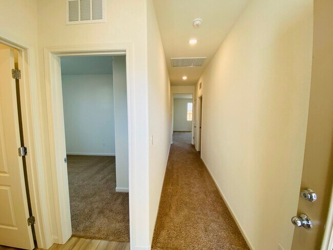 Foto del edificio - $300 Move-In Bonus - Brand New Home in Linda