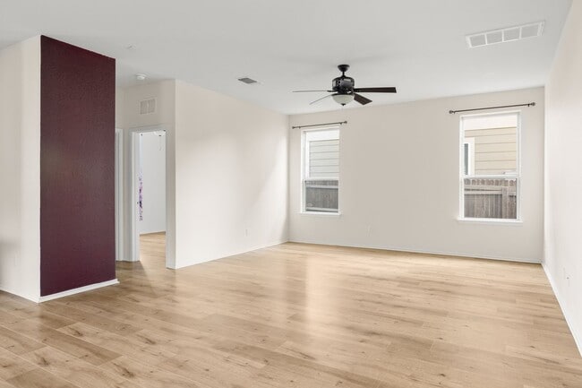 Building Photo - Beautiful Liberty Hill Rental in Award-Win...