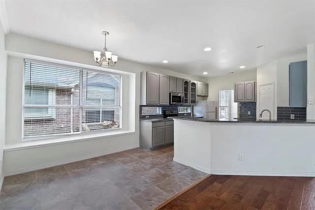 Foto del edificio - 1525 Dimmit Dr