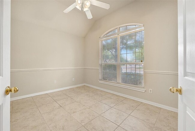 Building Photo - 9000 Deurne Dr