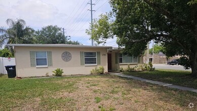 Building Photo - 2700 Zephyr Rd