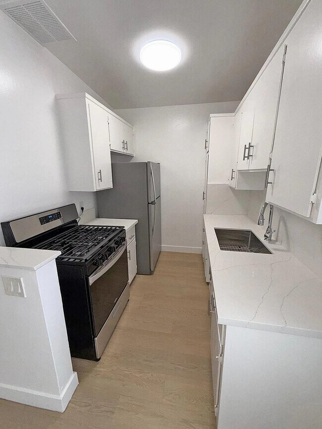 Foto del edificio - 3630 Westwood Blvd