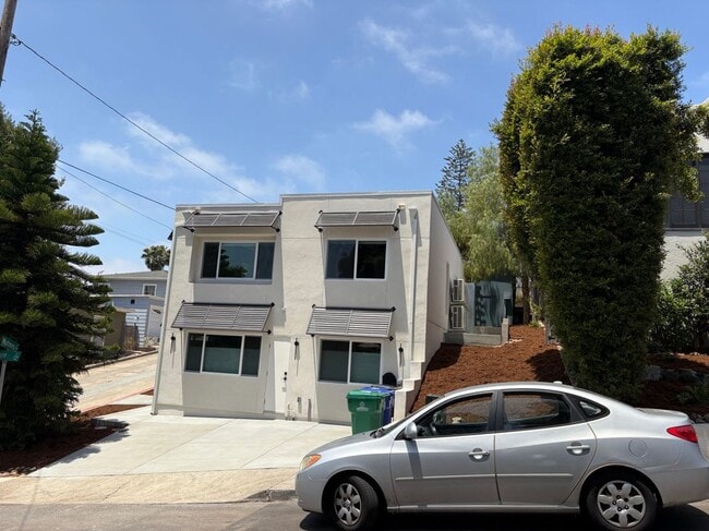 Building Photo - 2932 Nutmeg St