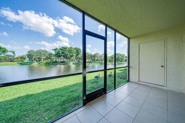 Building Photo - 1238 S Military Trail