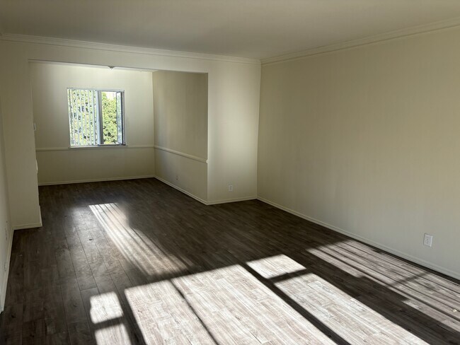 Foto del edificio - 3901 W 7th St