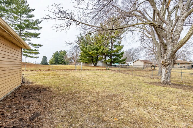 Foto del edificio - 3816 82nd St