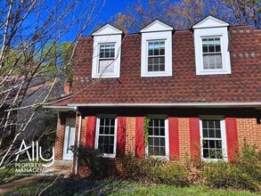 Building Photo - 1515 Westfield Ct