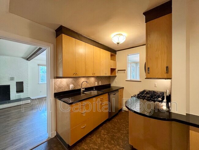 Foto del edificio - 5303 Wakefield Rd