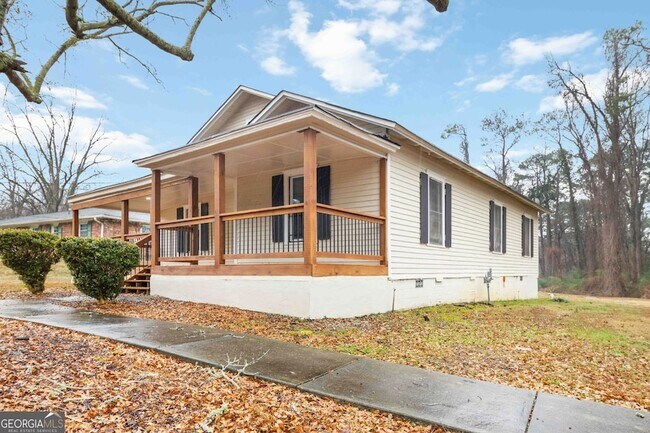 Building Photo - 2141 Fairburn Rd SW