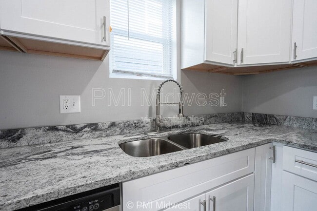 Building Photo - 2825 McPherson St