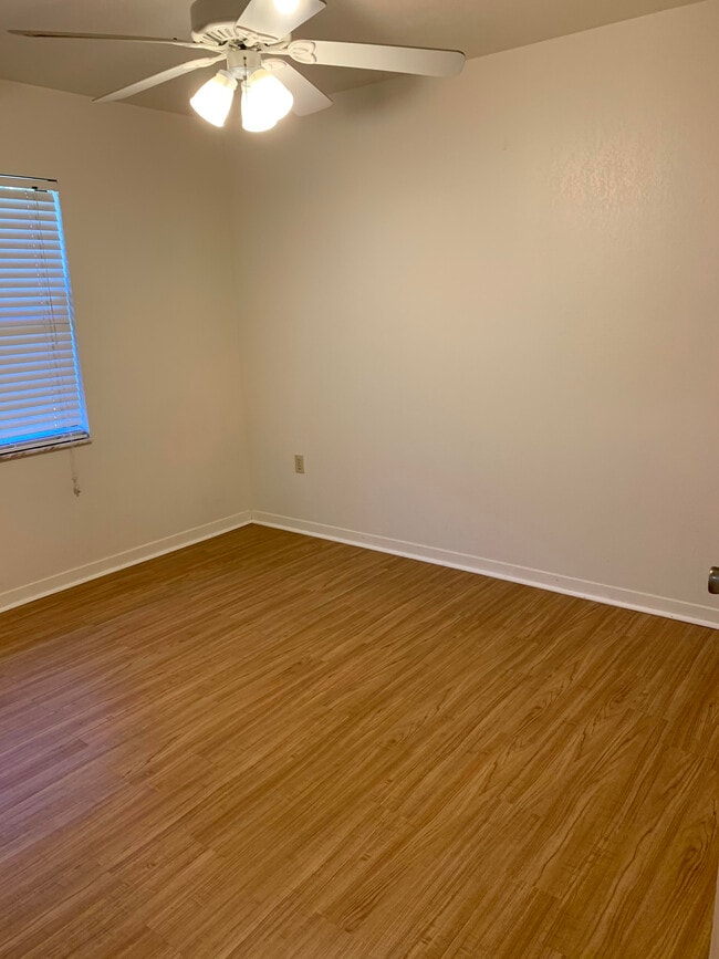 Second Bedroom View {Pictures taken BEFORE painting.) - 818 Placid Lakes BLVD