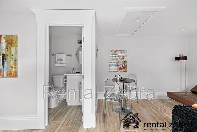 Photo - 1825 Delaware St Apartment