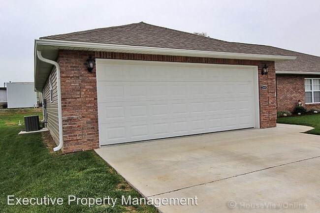 Building Photo - 2247-2247 Winesap Dr