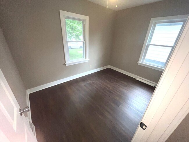 Foto del edificio - 18518 Ridgewood Ave
