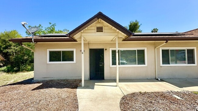 Building Photo - Light, Bright, and Recently Updated, this ...