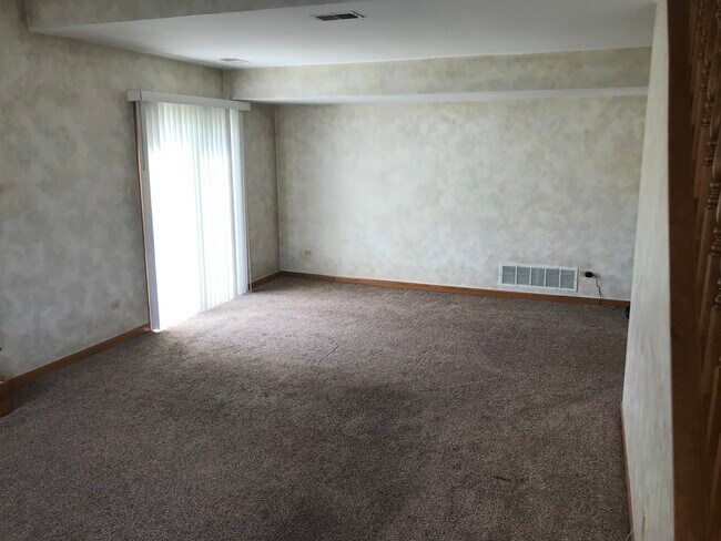 Building Photo - 1456 Berta Dr