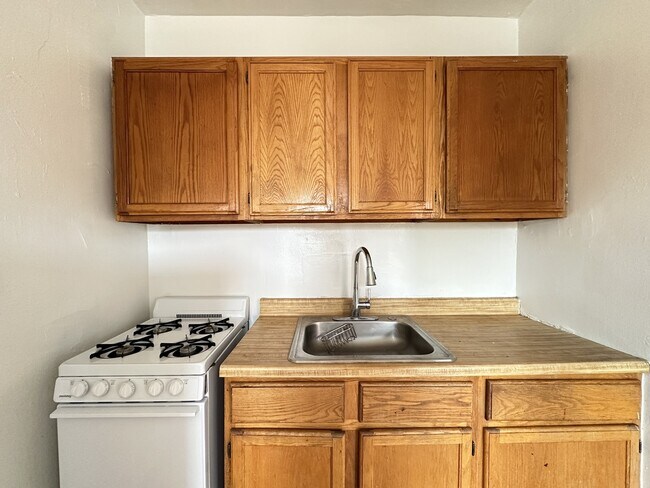 Foto del edificio - 2432 N Linden Pl