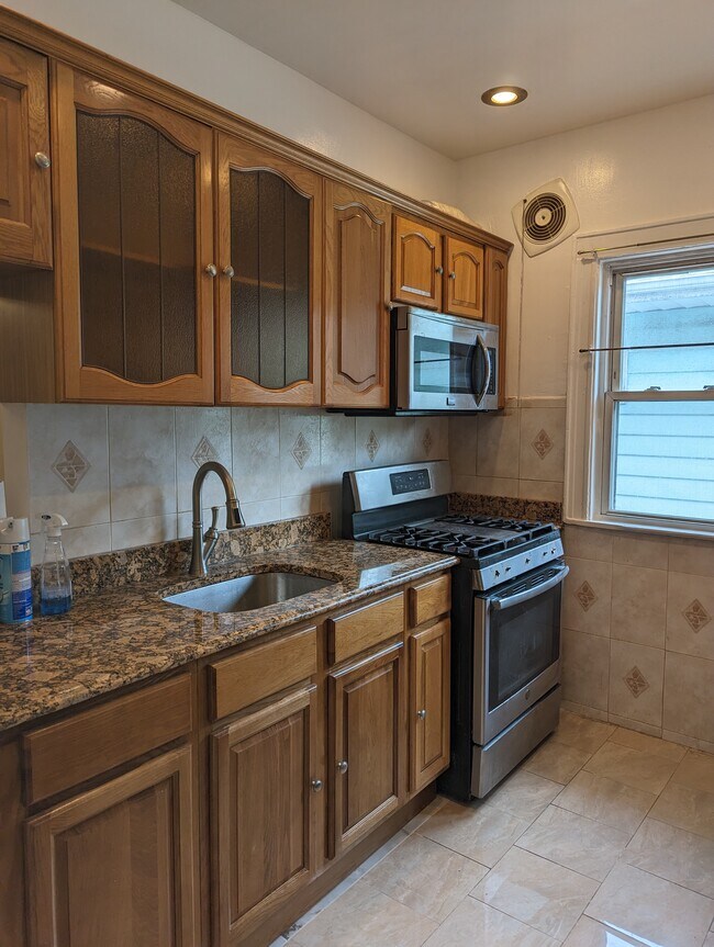 Building Photo - 3618 Avenue J