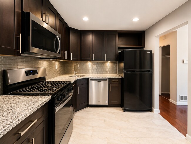 Building Photo - 500 Danbury Ln