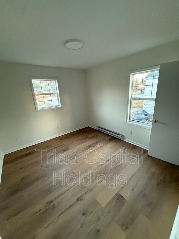 Foto del edificio - 704 Pine St