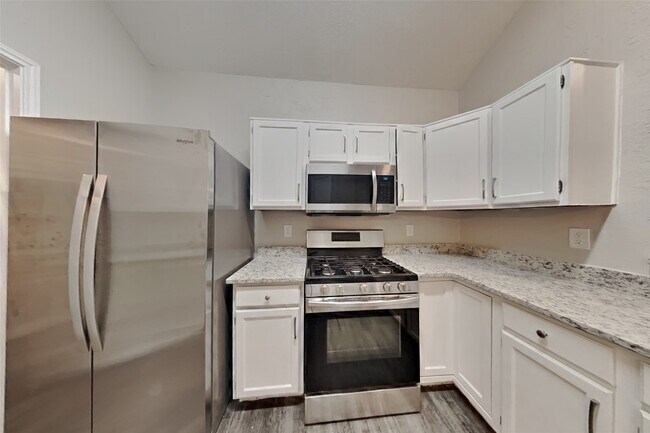 Foto del edificio - 1511 Miller Ave