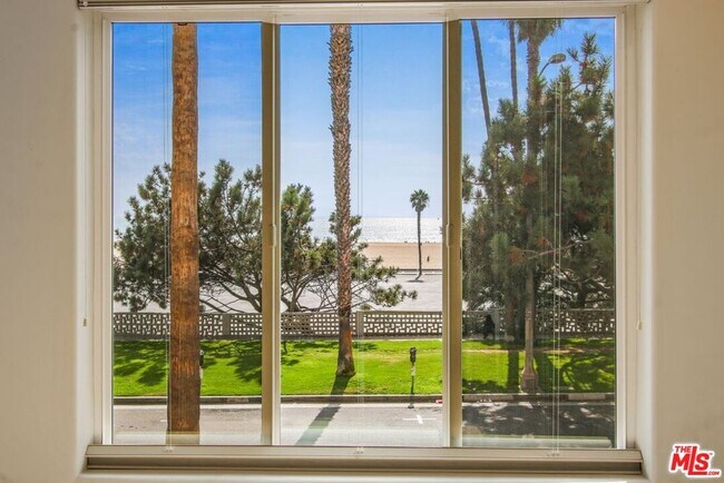 Foto del edificio - 2203 Ocean Ave